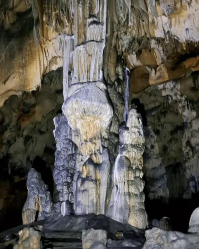 Hrustovačka pećina