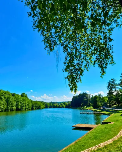 Jezero Hazna