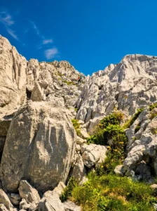 Kameniti teren i stijene na planini Prenj u Bosni i Hercegovini