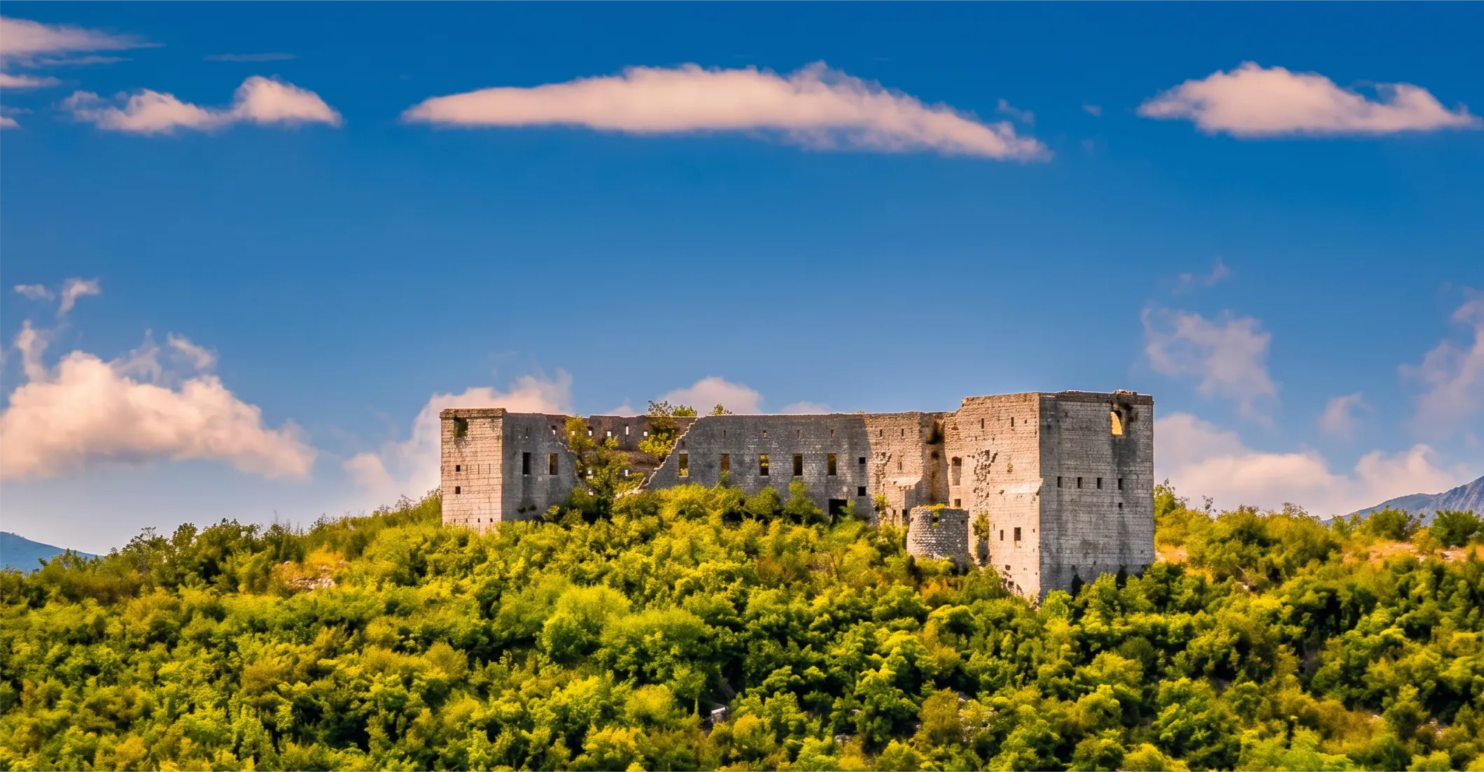 Panoramic view of the ruins of Drakuljica Fortress set on a hill