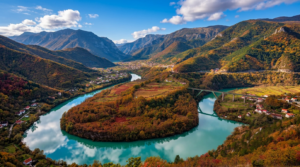 Bird's-eye view of the river and landscape from Vinine viewpoint
