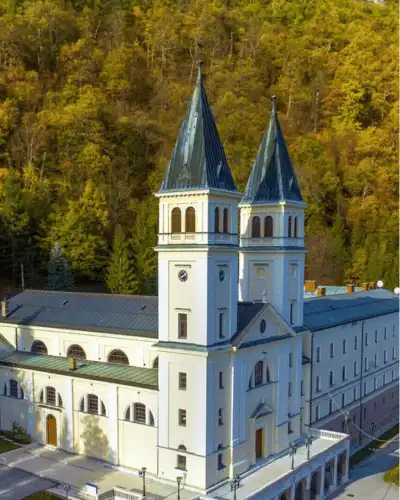 Kraljeva Sutjeska Samostan