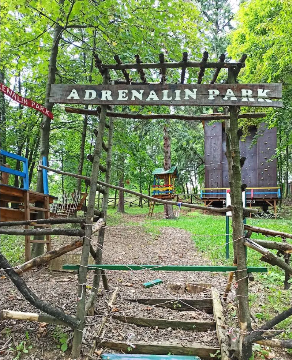 Adrenalin park u sklopu Sarajevskog zoološkog vrta, penjalice i užad