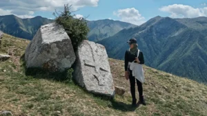 Stećci u blizini Sarajeva | Vibe Trail Sarajevo