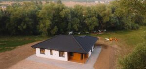 Pogled iz vazduha na Villu Verde House na rijeci Strubi kod Livna